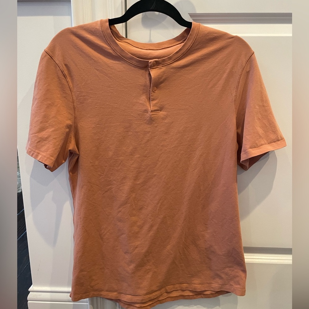 Lululemon men’s casual shirt